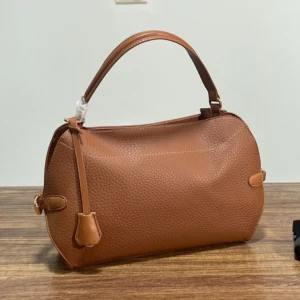 شنطة حريمى كاجوال R201